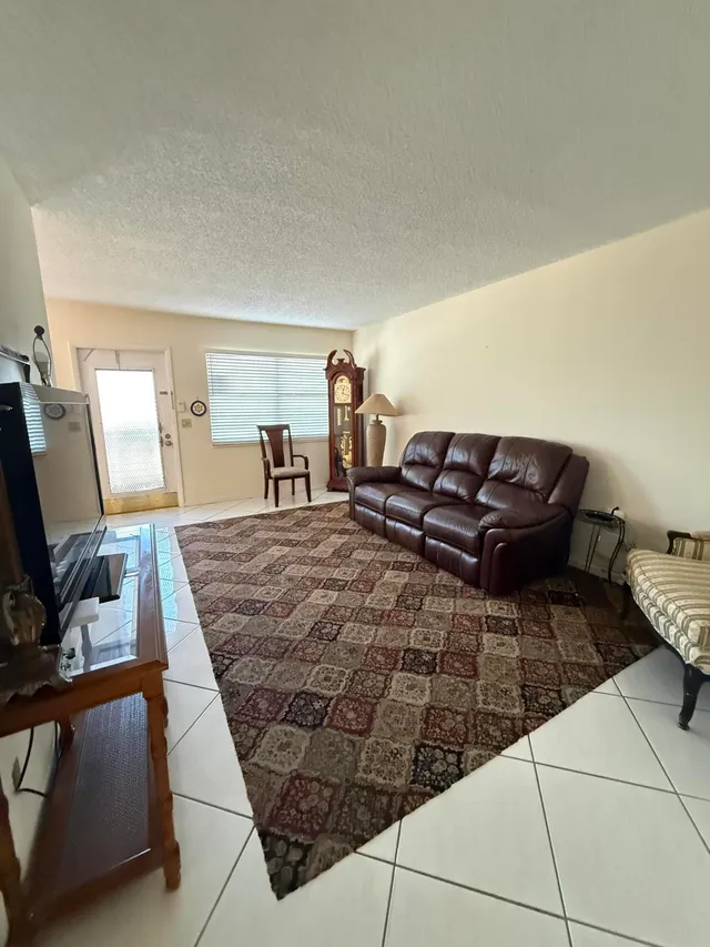 2-bedroom rental at 3018 WOLVERTON A E #3018, Boca Raton