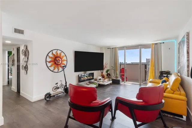 2-bedroom home at 2780 NE 183rd Street #2114, Aventura