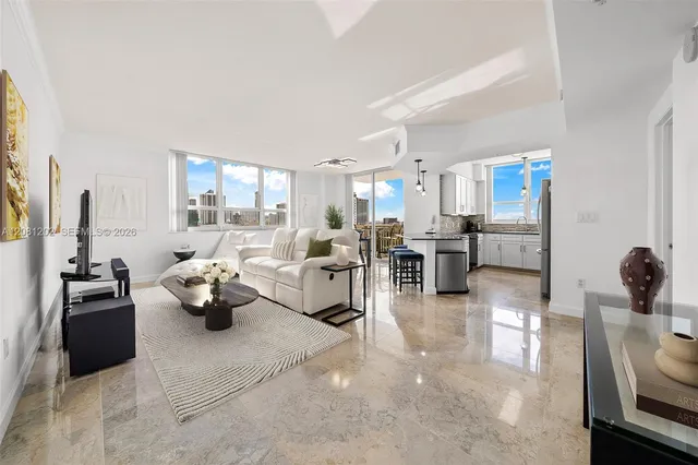 3-bedroom home at 2000 N Bayshore Drive #1502, Miami