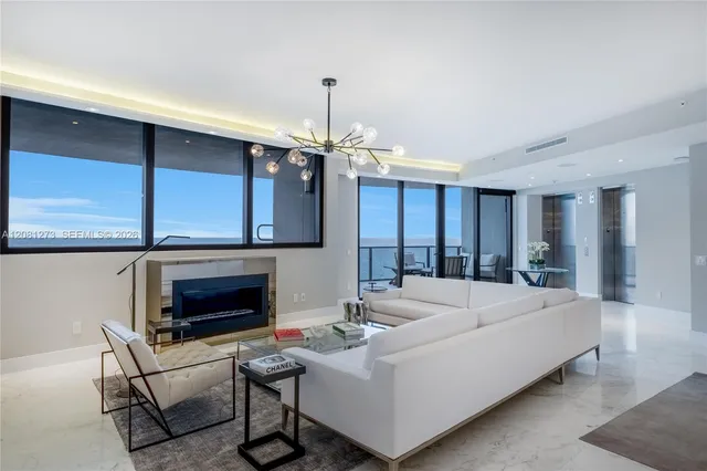 4-bedroom home at 18555 Collins Avenue #1505, Sunny Isles Beach