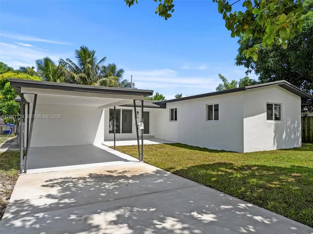 4-bedroom home at 3651 SW 40th Avenue, West Park