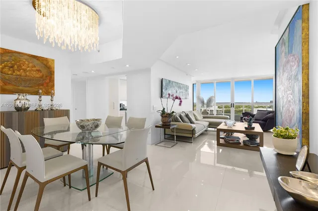 2-bedroom home at 21055 Yacht Club Drive #2807, Aventura