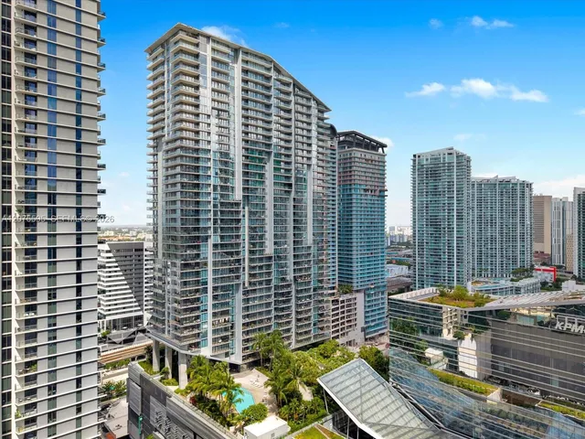 2-bedroom home at 88 SW 7th Street #2204, Miami