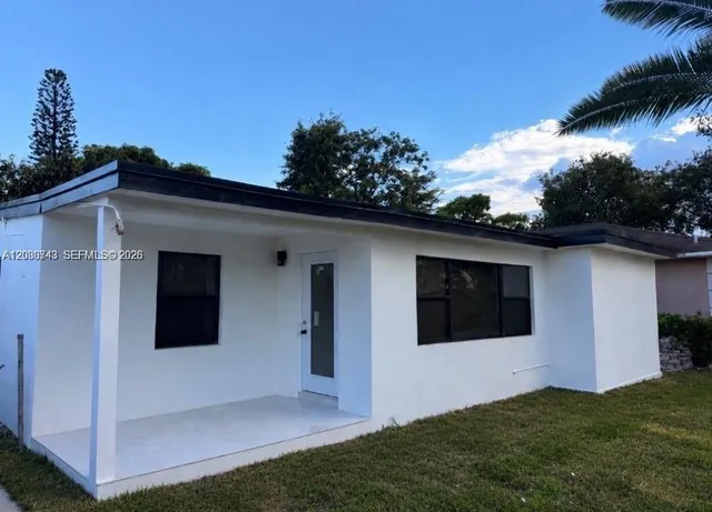4-bedroom home at 2324 Service Road, Opa-Locka