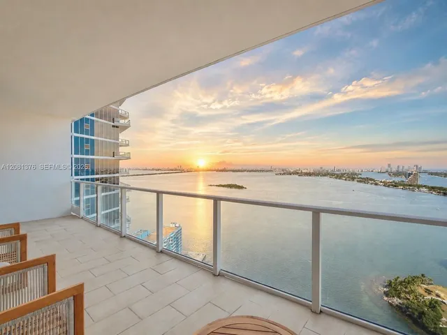 4-bedroom home at 2020 N Bayshore Drive #3405-3406, Miami