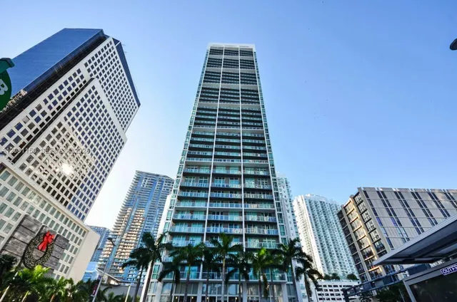1-bedroom rental at 500 Brickell Avenue #3000, Miami