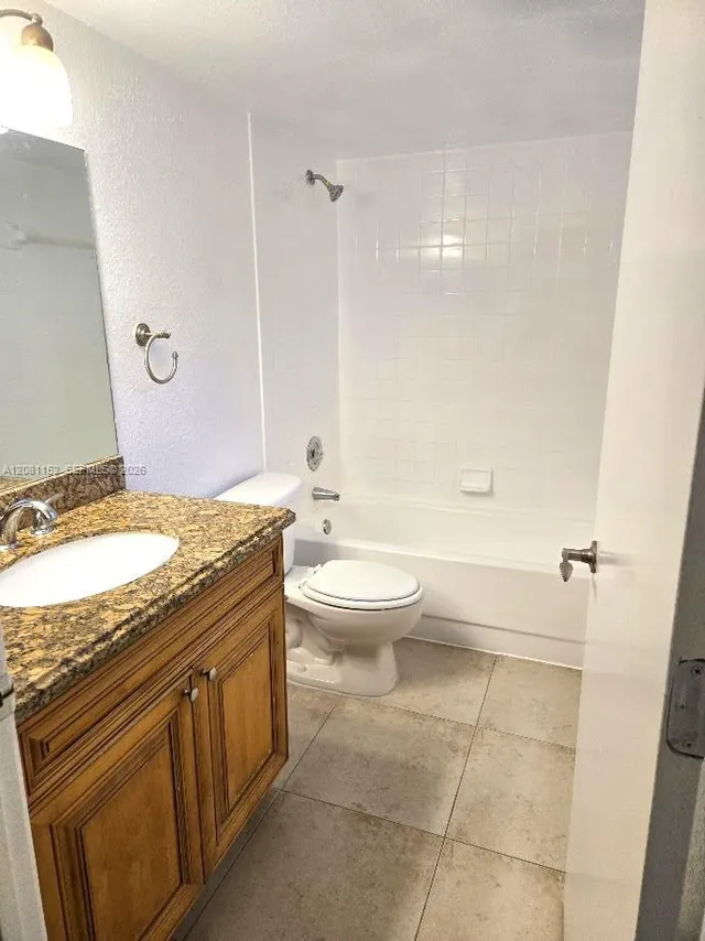 3-bedroom rental at 1561 Balfour Point Drive #F, West Palm Beach
