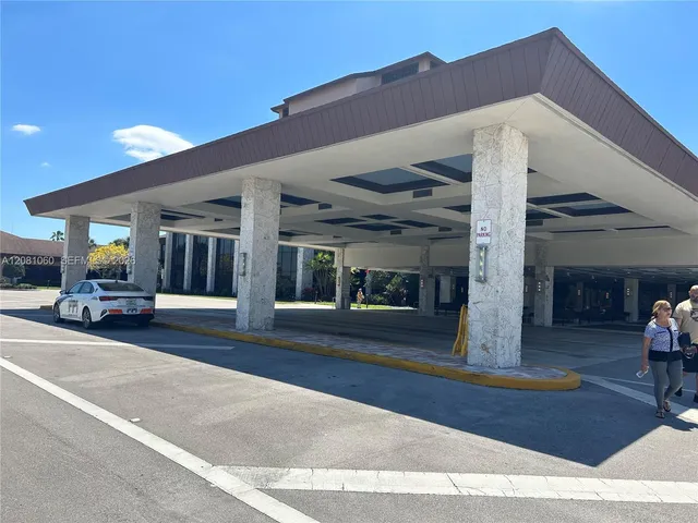 2-bedroom rental at 100 SW 132nd Way #305K, Pembroke Pines