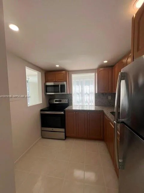 1-bedroom rental at 17560 Atlantic Boulevard #514, Sunny Isles Beach