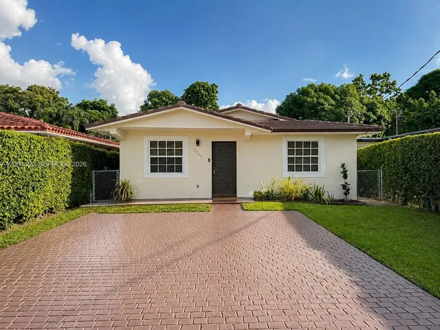 3-bedroom rental at 2245 SW 62nd Avenue #2245, Miami