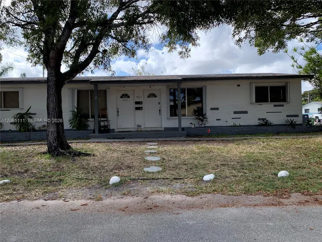 2-bedroom rental at 401 SW 8th Street #A, Hallandale Beach