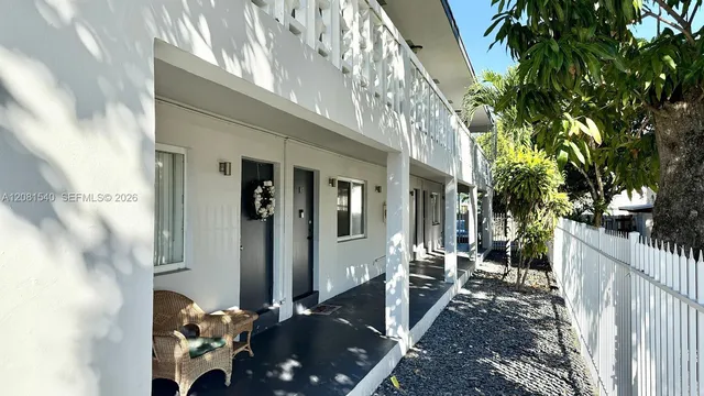 1-bedroom rental at 42 SW 14th Street #101, Dania Beach