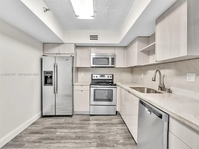 1-bedroom rental at 19195 NE 36th Court #904, Aventura