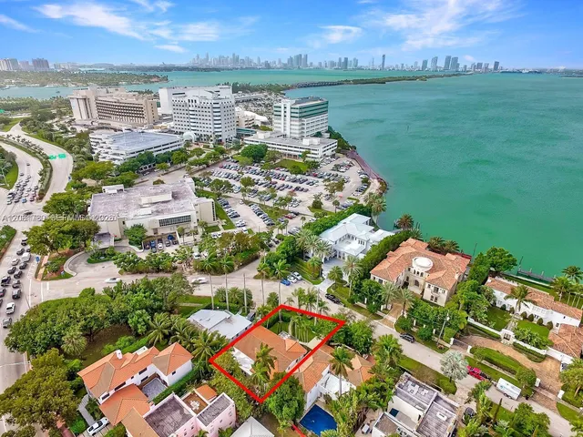3-bedroom home at 4323 N Bay Road, Miami Beach