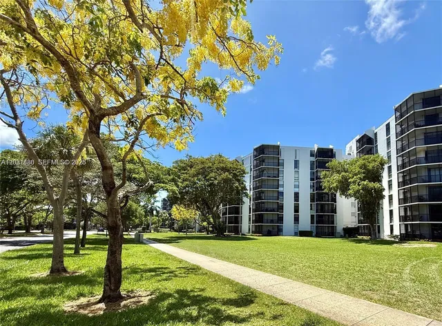 2-bedroom home at 3475 N Country Club Drive #615, Aventura