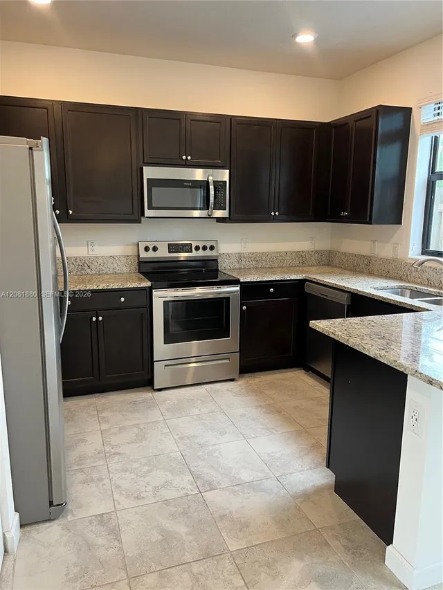 3-bedroom rental at 20578 NE 2nd Court, Miami