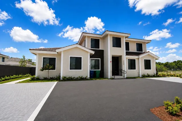 3-bedroom rental at 19428 SW 125th Avenue #C, Miami