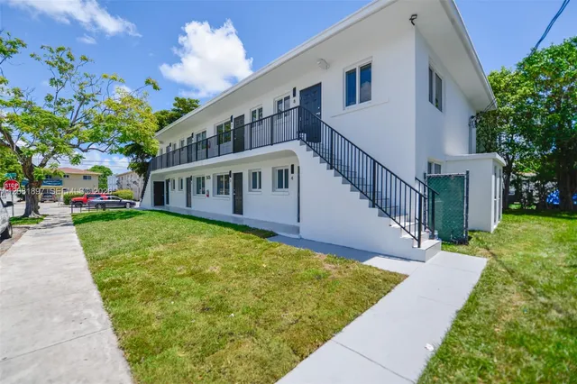1-bedroom rental at 505 SW 7th Court #6, Miami