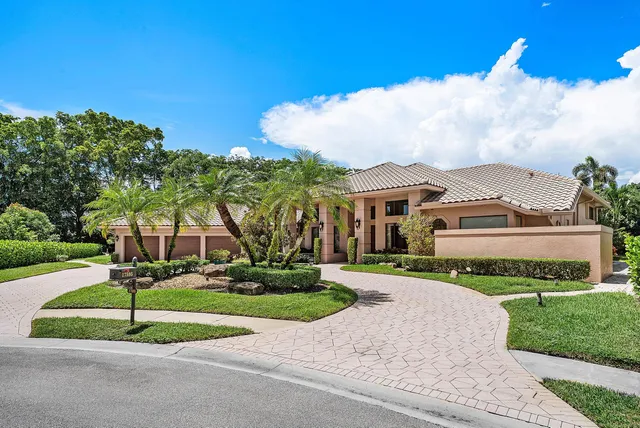 5-bedroom home at 17595 Bocaire Place, Boca Raton
