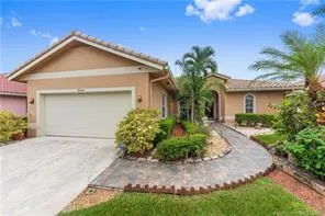 3-bedroom rental at 9140 Cypress Hollow Drive, Palm Beach Gardens