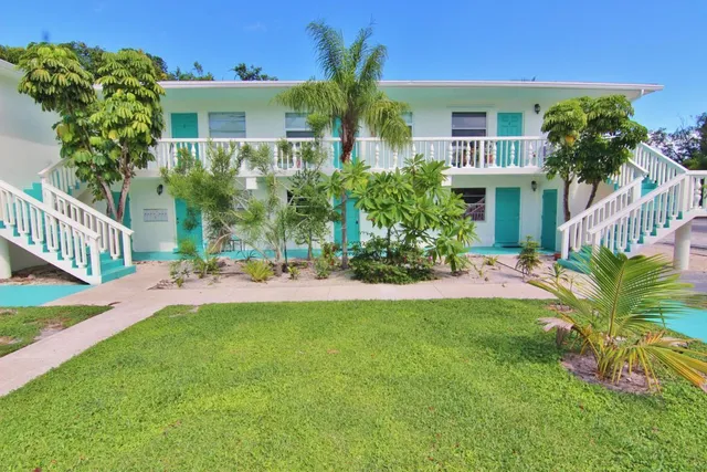 1-bedroom rental at 221 SE 3rd Avenue #6, Boynton Beach