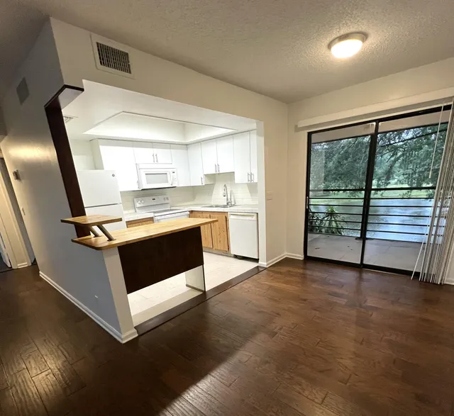 2-bedroom rental at 4205 Oak Terrace Drive, Greenacres