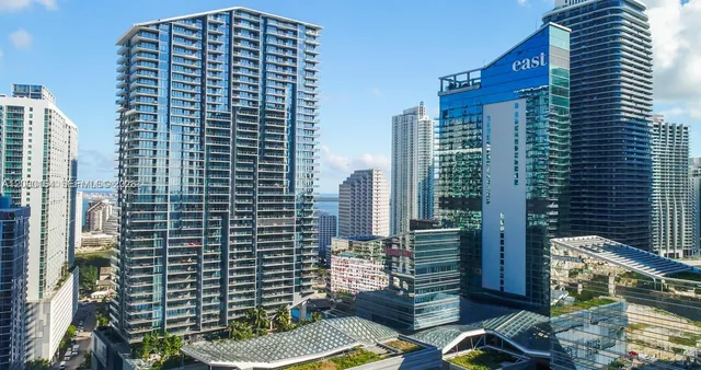 2-bedroom home at 68 SE 6th Street #1912, Miami