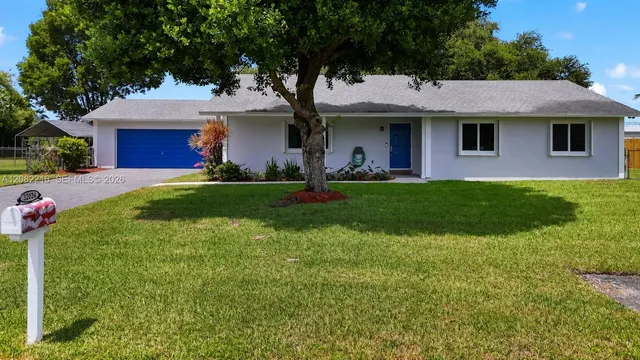 3-bedroom home at 32024 SW 200th Court, Homestead
