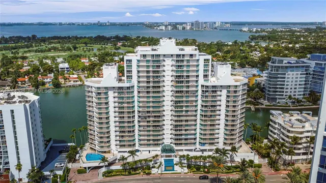 3-bedroom home at 5900 Collins Avenue #2304, Miami Beach