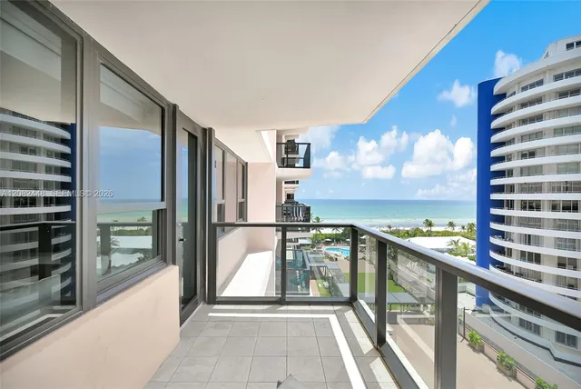 2-bedroom home at 5225 Collins Avenue #1015, Miami Beach