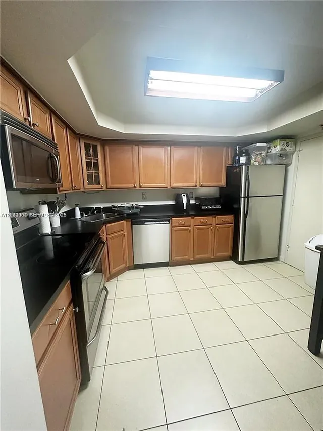 2-bedroom rental at 2750 NE 183rd Street #1404, Aventura