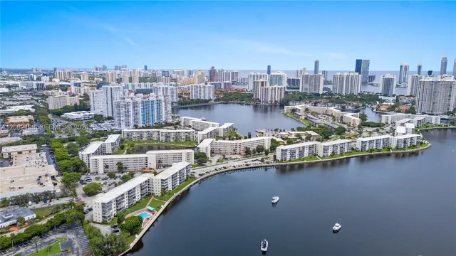 1-bedroom rental at 2903 Point East Drive #K503, Aventura