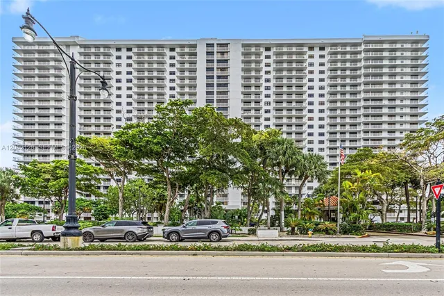 1-bedroom rental at 210 174th Street #816, Sunny Isles Beach