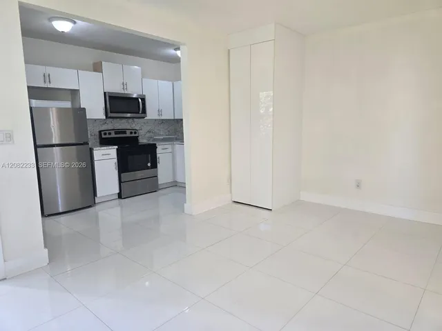 1-bedroom rental at 1945 NE 171st Street #1, North Miami Beach