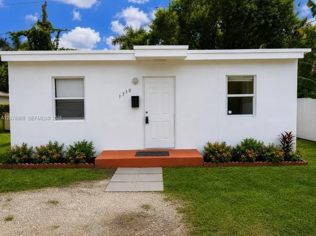 2-bedroom rental at 1310 NW 9th Place #0, Florida City