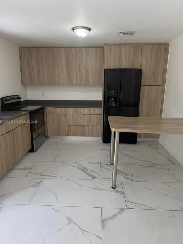 3-bedroom rental at 2542 NE 182nd Street #2542, North Miami Beach
