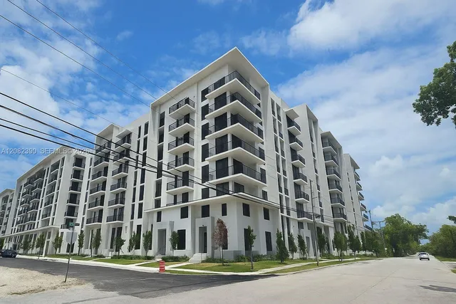 1-bedroom rental at 1155 NE 126th Street #733, North Miami