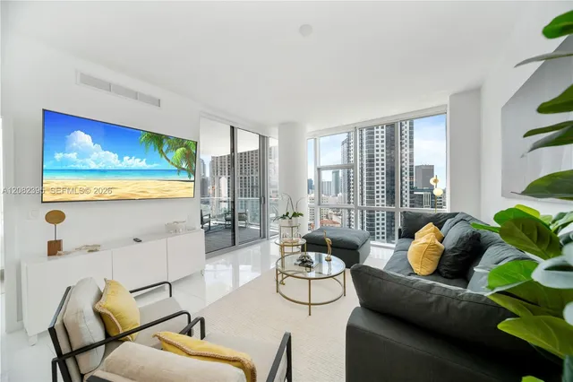 3-bedroom rental at 851 NE 1st Avenue #2011, Miami