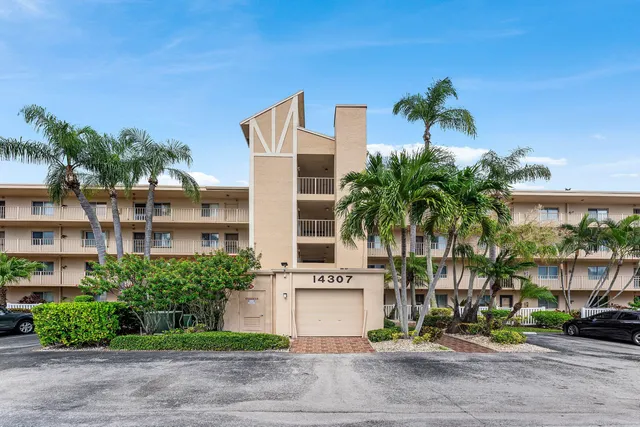 2-bedroom home at 14307 Bedford Drive #204, Delray Beach