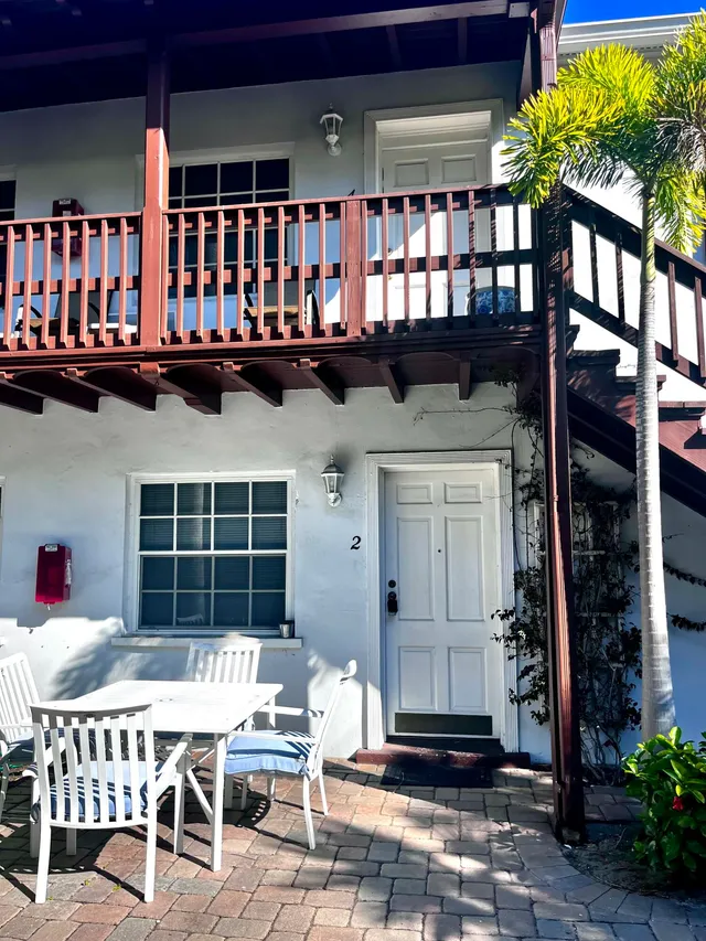 1-bedroom rental at 230 Conniston Road #4, West Palm Beach