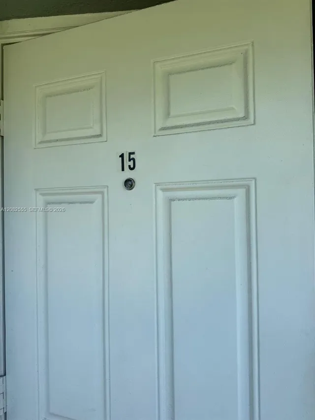 1-bedroom rental at 3260 NE 19th Avenue #15, Oakland Park