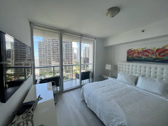 2-bedroom rental at 485 Brickell Avenue #2109, Miami