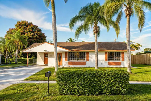 2-bedroom home at 330 W 22ND Court, Riviera Beach