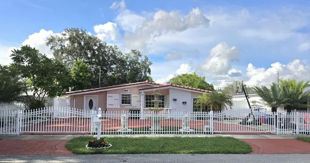 3-bedroom home at 6521 HARDING Street, Hollywood