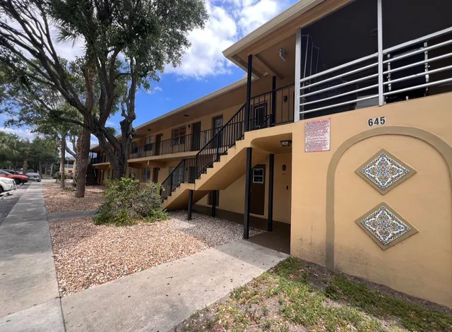 2-bedroom rental at 645 SW 20TH Court #0020, Delray Beach