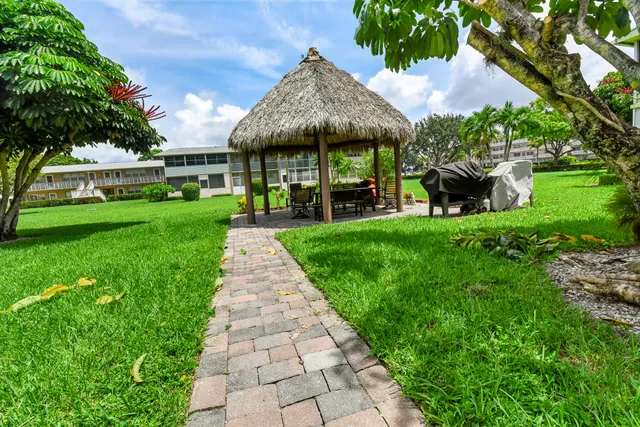 1-bedroom rental at 233 Windsor K, West Palm Beach