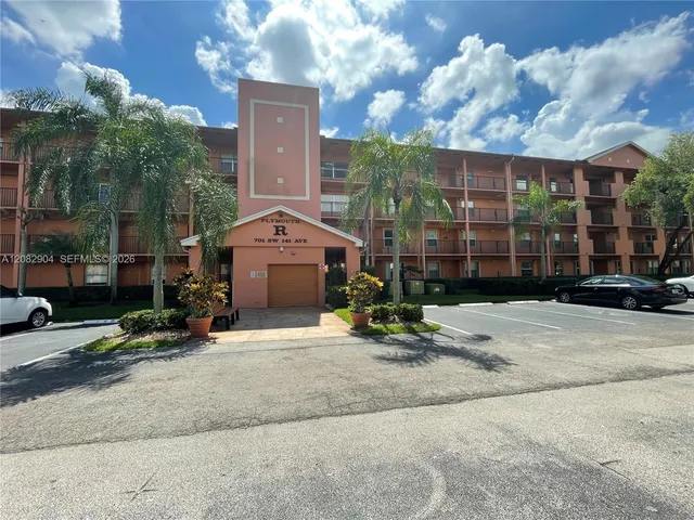 2-bedroom home at 701 SW 141st Avenue #110R, Pembroke Pines