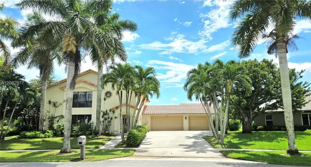 5-bedroom home at 12724 Westport Circle, Wellington