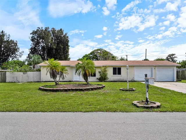 3-bedroom home at 3180 Carol Avenue, Palm Springs