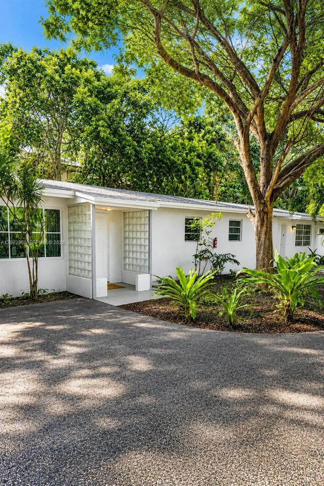 2-bedroom rental at 4790 SW 65th Avenue #3, Davie